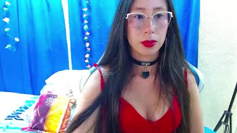 Gia  online show from April 2026 11:17:02 PM