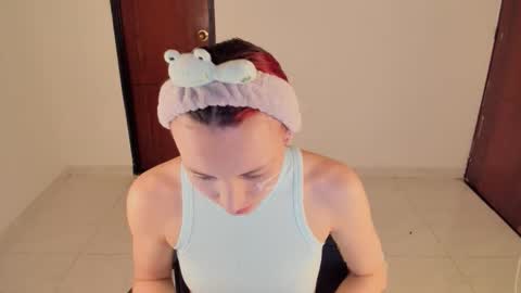 GIA WHITE Independet  online show from February 2026 08:04:01 AM