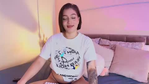 Gia online show from March 2025 02:56:02 PM