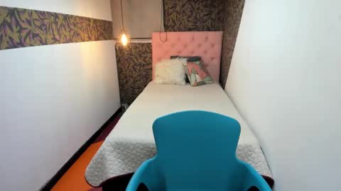 G I A  FOX online show from February 2025 01:11:02 PM