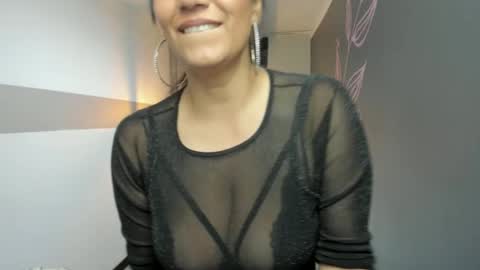 G I A  FOX online show from February 2025 10:36:01 PM