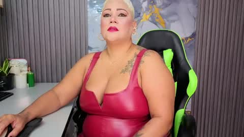 Snapshot of gianellacox chatting on April 2026 12:09:02 PM online show from April 2026 12:09:02 PM