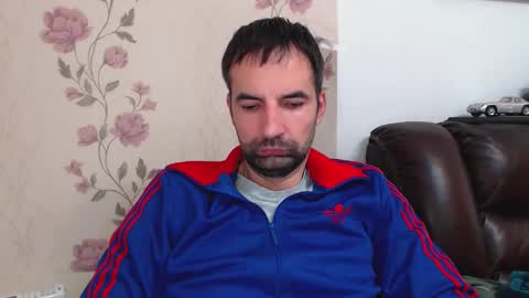 Gianni online show from November 2025 09:48:02 AM