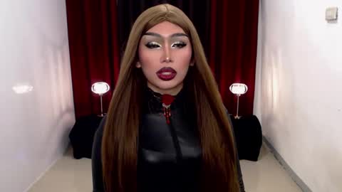 Snapshot of giaxxx01 chatting on December 2024 12:34:01 AM Gia X online show from December 2024 12:34:01 AM