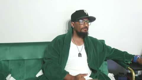 Snapshot of gifted_bucknasty chatting on July 2026 04:24:01 PM Gifted online show from July 2026 04:24:01 PM