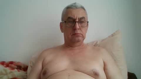 gigi1970 online show from May 2026 10:42:02 AM