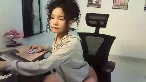 GIGI STCOTT online show from December 2025 02:39:02 AM