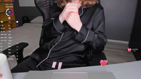 gigihadd online show from March 2026 04:14:02 PM