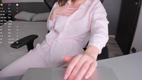 Snapshot of gigihadd chatting on April 2026 01:14:02 PM gigihadd online show from April 2026 01:14:02 PM