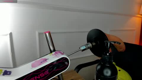 Gigi Doll online show from May 2026 11:17:02 AM