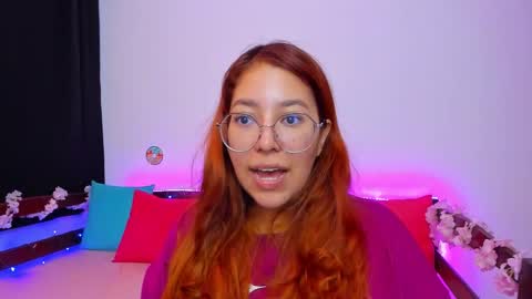 Snapshot of gigimooon chatting on September 2025 11:17:02 PM gigimooon online show from September 2025 11:17:02 PM