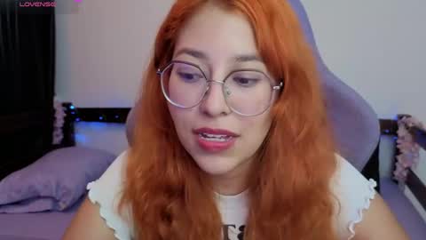 Snapshot of gigimooon chatting on May 2026 12:15:02 AM gigimooon online show from May 2026 12:15:02 AM