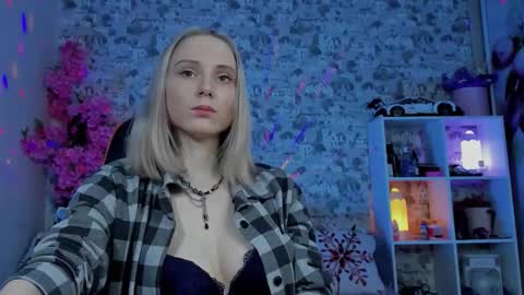 Gina online show from April 2026 01:11:02 AM