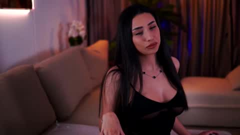 Gina online show from March 2025 07:28:02 PM