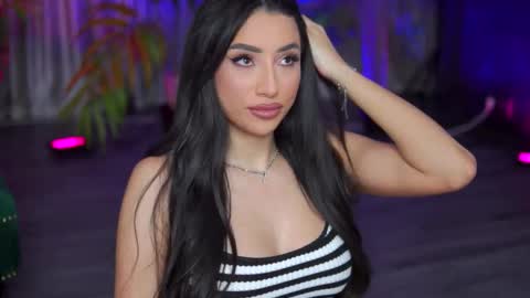 Gina online show from October 2025 06:51:01 PM