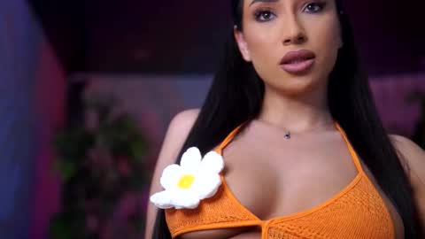 Gina online show from February 2026 08:02:01 PM