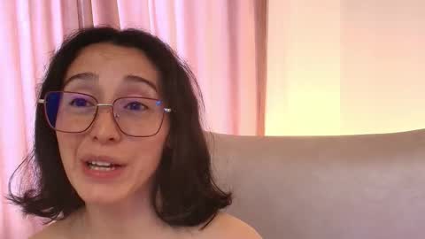 Snapshot of ginevra_esposito chatting on April 2026 05:30:01 PM Ginn online show from April 2026 05:30:01 PM