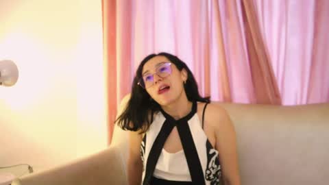 Snapshot of ginevra_esposito chatting on May 2026 01:17:02 PM Ginn online show from May 2026 01:17:02 PM