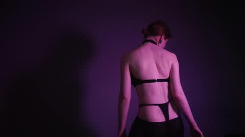        im expecting 350 thumbs up on my altar   online show from February 2025 04:23:02 AM