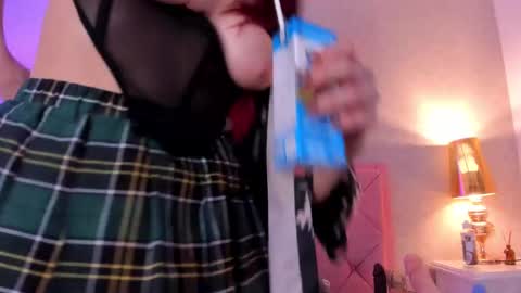 Ginger online show from February 2025 09:14:01 PM