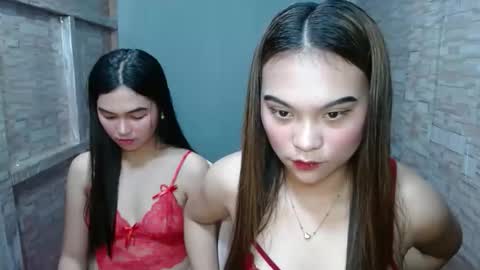 ginna2005 online show from October 2025 12:50:02 PM