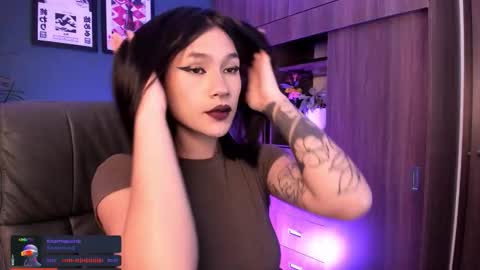 Snapshot of ginnaaaa_ chatting on November 2025 11:57:02 AM Ginnaa online show from November 2025 11:57:02 AM