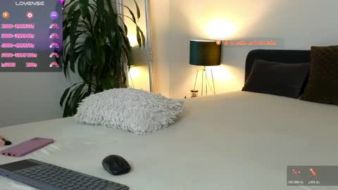 Snapshot of ginnybabe_ chatting on May 2026 02:03:02 PM Ginny online show from May 2026 02:03:02 PM