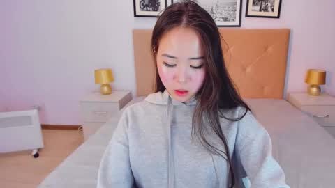 Ginny online show from January 2025 01:04:02 PM