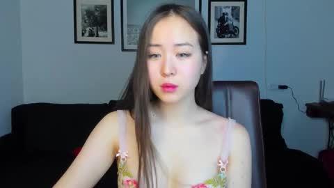 Ginny online show from February 2025 01:54:02 PM