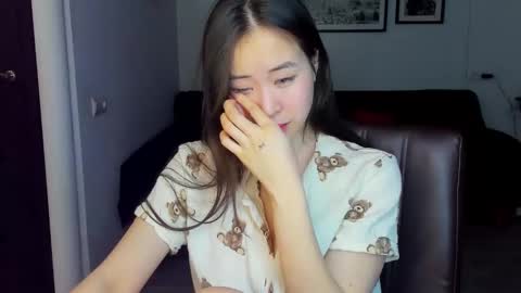 Ginny online show from February 2025 12:49:01 AM