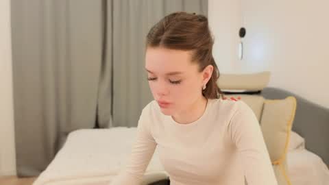 Ginny online show from June 2026 09:26:01 PM