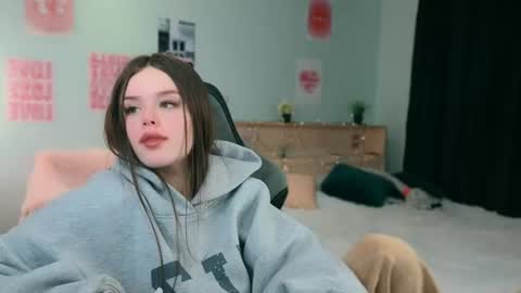 Ginny online show from July 2026 06:40:02 PM