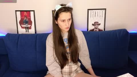 Ginnyg  online show from December 2024 09:40:02 PM