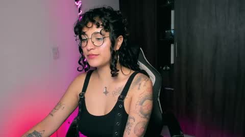 giny_bean online show from June 2026 05:22:01 AM