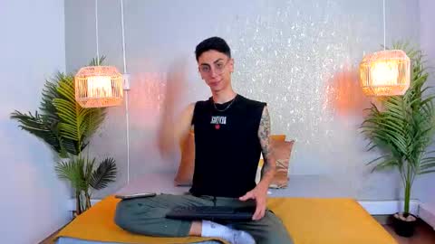 Gio Carangi online show from February 2026 03:01:02 AM