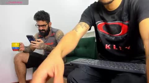 gio_lorenz online show from October 2025 12:58:01 PM