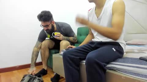 gio_lorenz online show from October 2025 01:23:01 PM