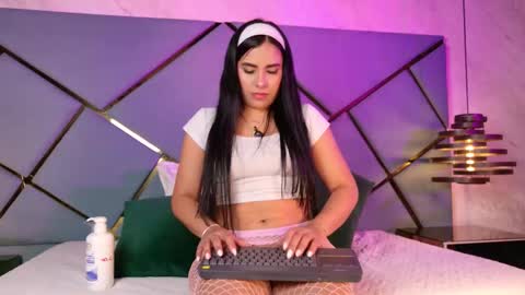 giorgia online show from September 2025 03:28:01 AM