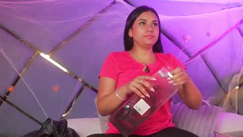 giorgia online show from October 2025 03:18:01 AM