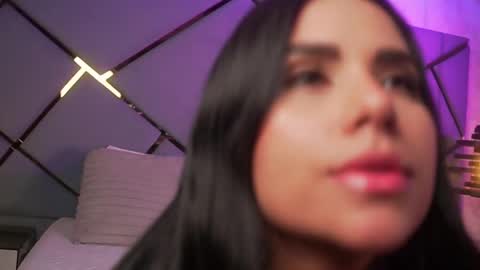 giorgia online show from November 2025 03:07:01 AM