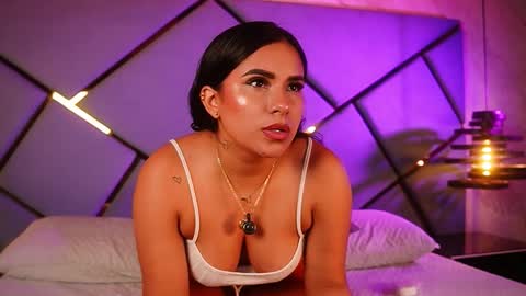 giorgia online show from November 2025 03:12:02 AM