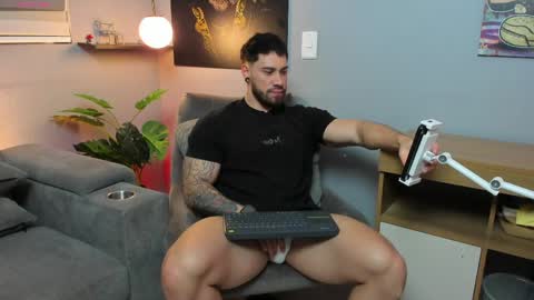 Giorgio leone online show from June 2026 12:39:02 AM