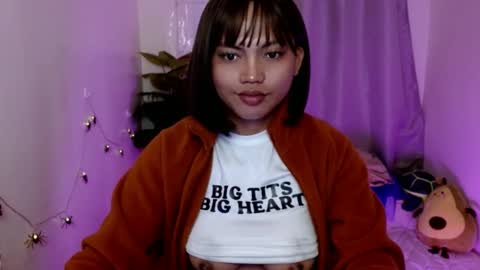 YOUR GIRL AXIE online show from January 2025 01:36:02 PM