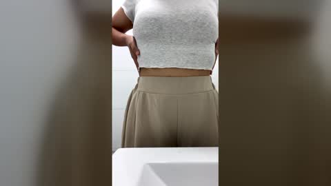 girl433 online show from December 2025 02:00:02 PM