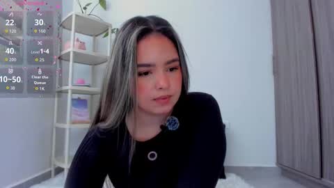 Snapshot of girl_alana chatting on September 2025 03:46:01 PM Alana online show from September 2025 03:46:01 PM