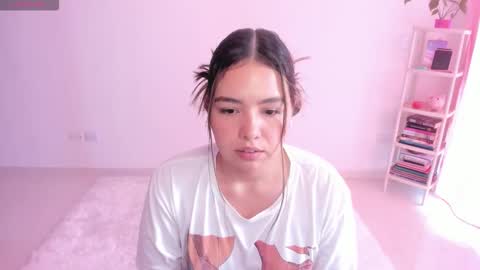 Snapshot of girl_alana chatting on November 2025 03:33:01 PM Alana online show from November 2025 03:33:01 PM