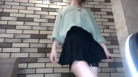 Snapshot of girl_cute007 chatting on April 2026 09:54:01 PM girl_cute007 online show from April 2026 09:54:01 PM