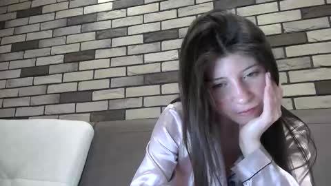 Snapshot of girl_cute007 chatting on May 2026 07:08:01 PM girl_cute007 online show from May 2026 07:08:01 PM