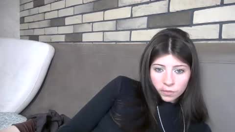 Snapshot of girl_cute007 chatting on May 2026 04:04:02 PM girl_cute007 online show from May 2026 04:04:02 PM