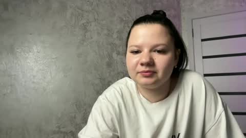 Snapshot of girl_cute07 chatting on June 2026 02:24:02 AM girl_cute07 online show from June 2026 02:24:02 AM